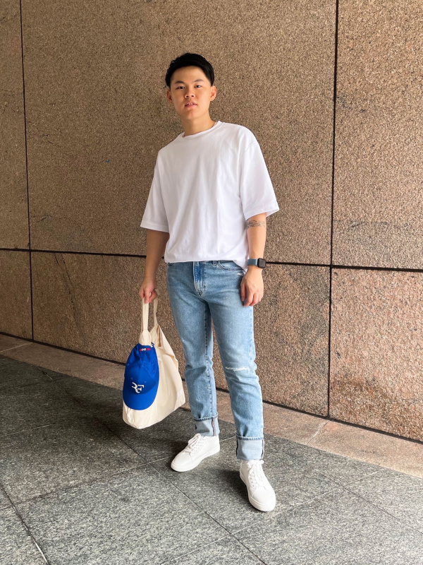 uniqlo airsm tee