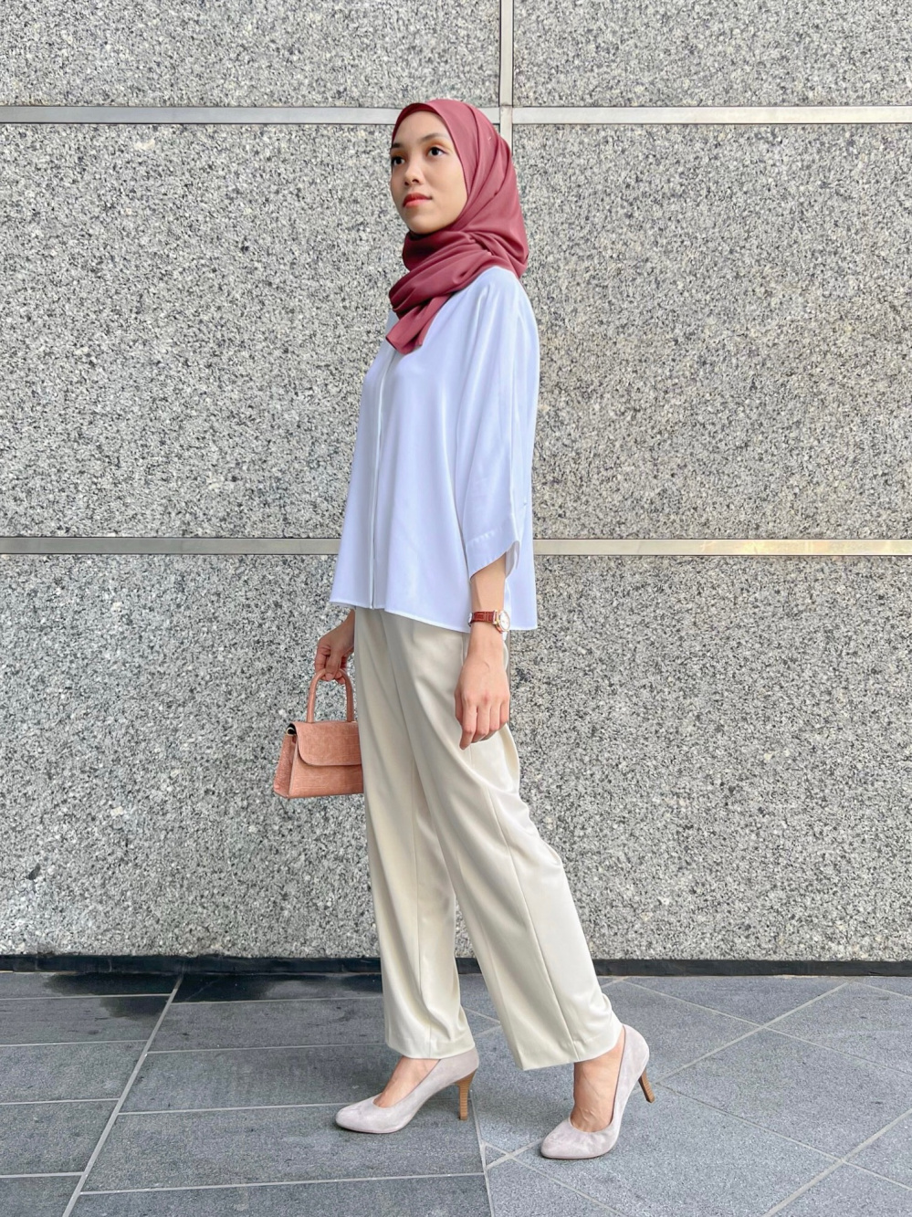 Check styling ideas for「Rayon Dolman 3/4 Sleeve Blouse」| UNIQLO PH