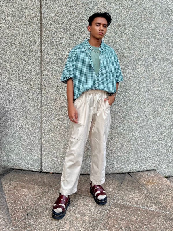 Uniqlo 2025 cropped pants