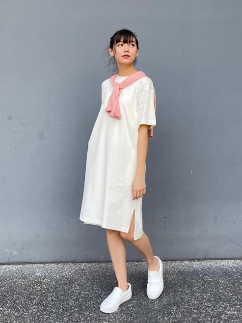 Check styling ideas for「Crew Neck Short Sleeve T-Shirt Dress」