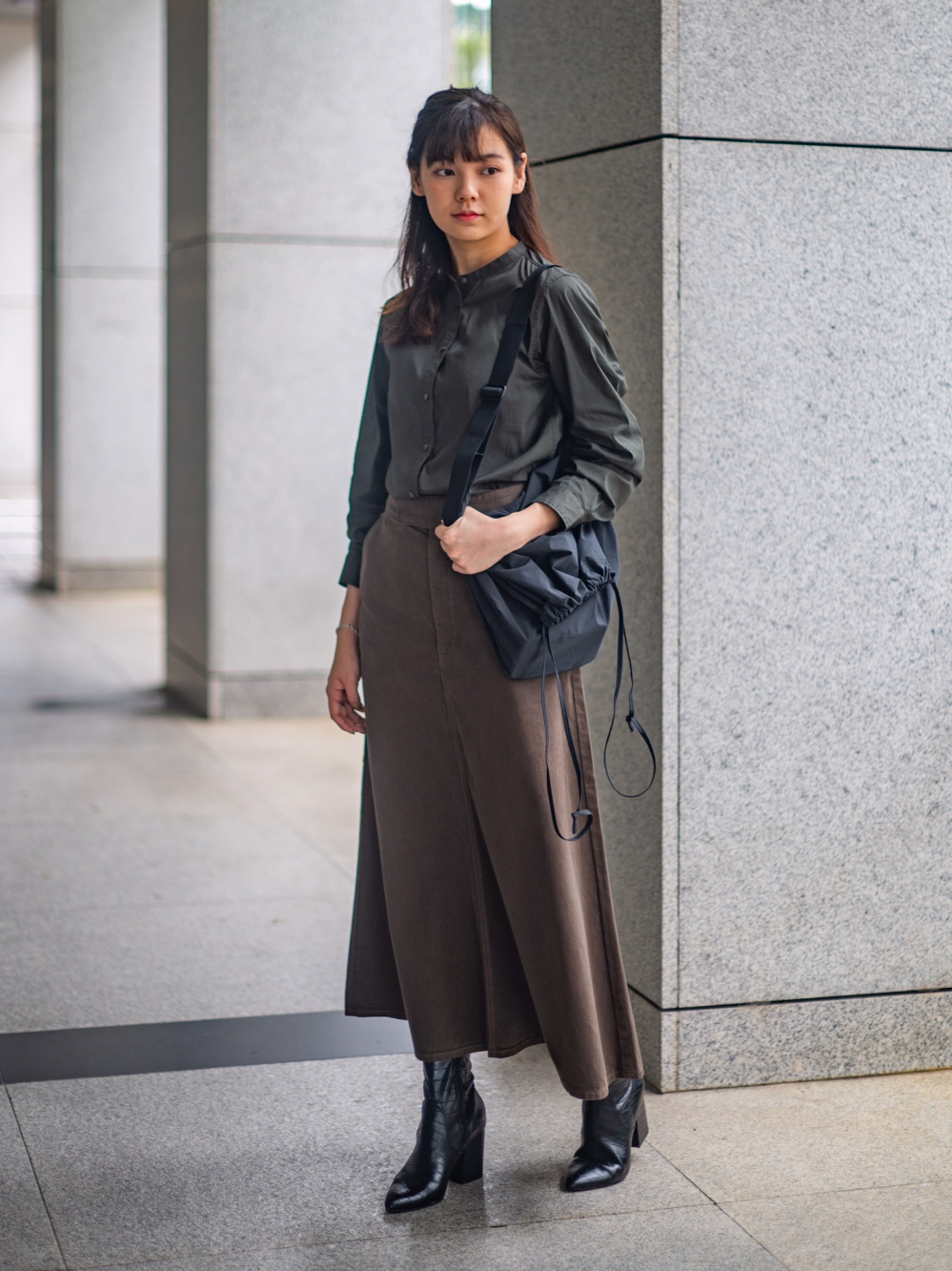 Check styling ideas for「Denim Skort、WOMEN Uniqlo U Drawstring Shoulder  Bag」