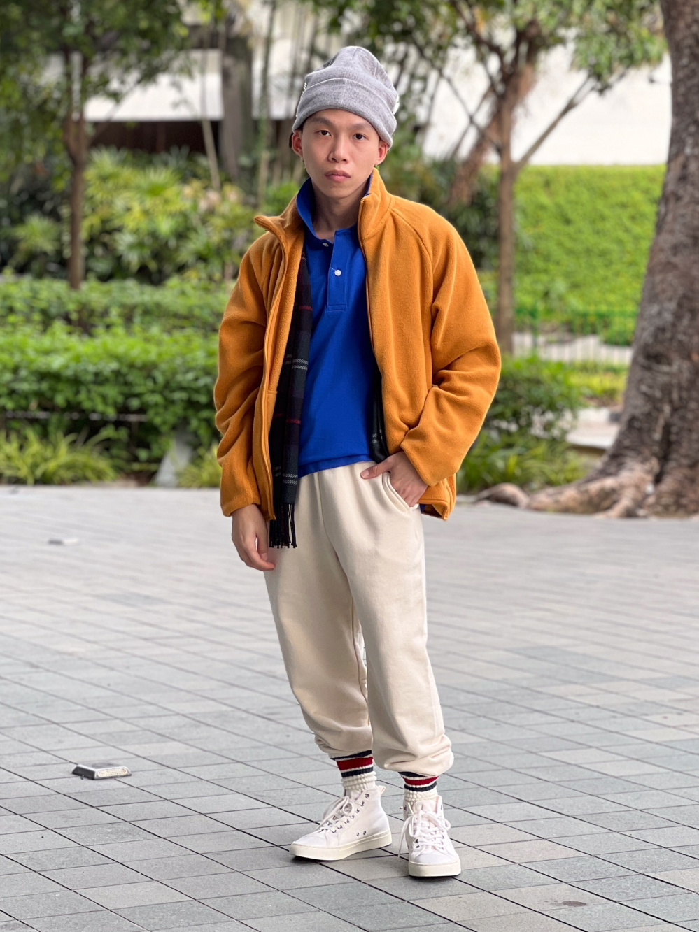 Check styling ideas for「Stadium Jacket、HEATTECH Warm-Lined Pants」