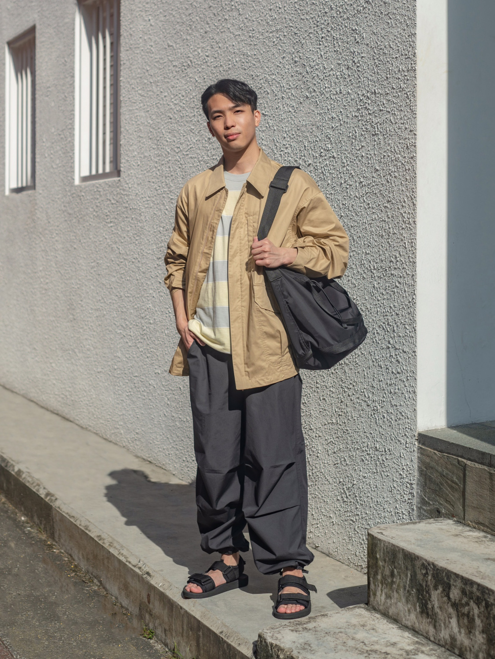 Short sleeve outlet utility jacket