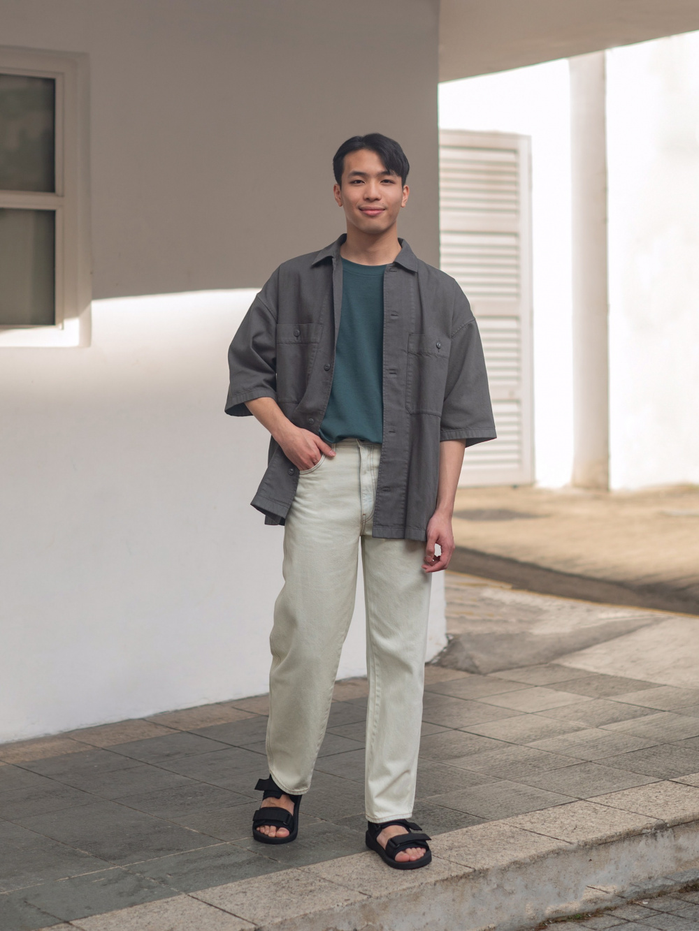 Check styling ideas for「U AIRism Cotton Oversized Crew Neck Half