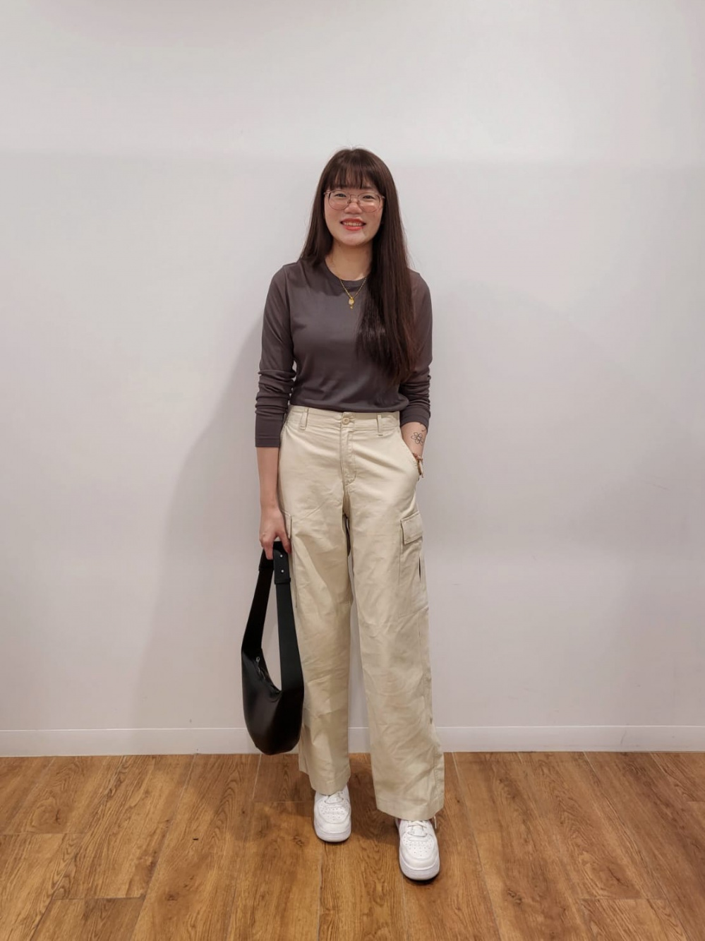 Check styling ideas for「Wide Straight Cargo Pants」