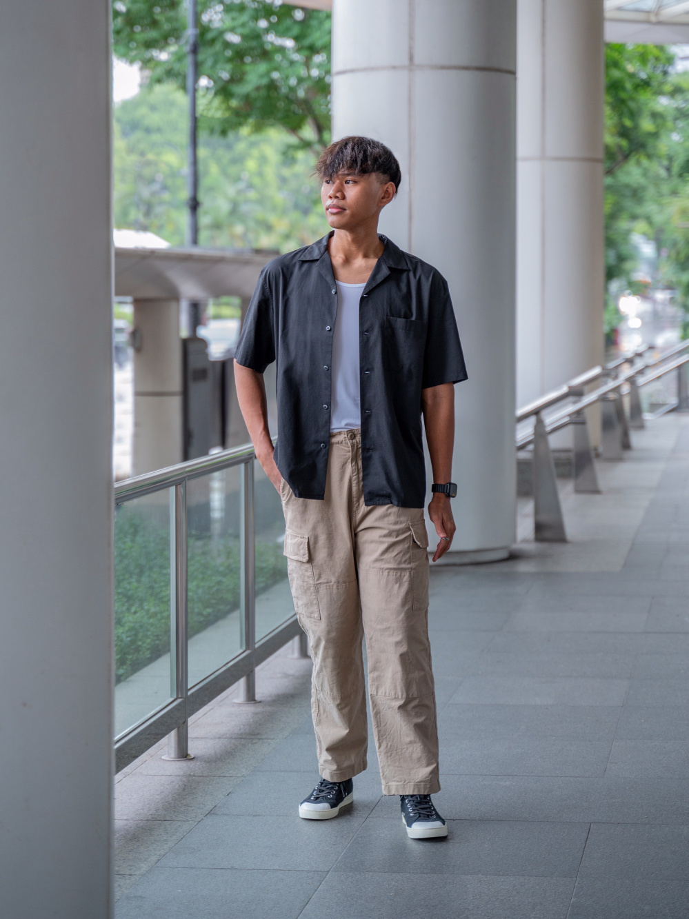 Check styling ideas for「Linen Blend Relaxed Pants、AIRism Anti Odor Mesh  Tank Top」