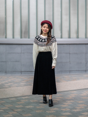 Uniqlo Navy Wool Beret Hat Check styling ideas for「Pleated Wide Pants | Denim、Wool  main image 4