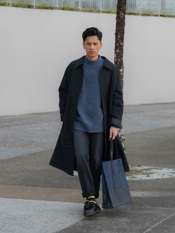 Uniqlo black shop trench coat