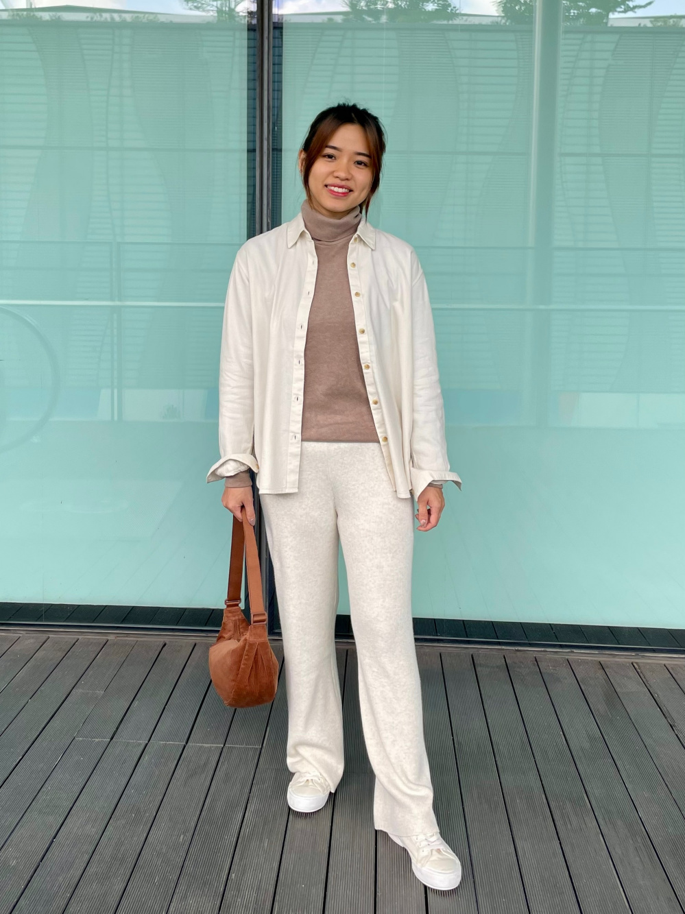 Check styling ideas for「Rayon Long-Sleeve Blouse、Easy Cargo Pants」