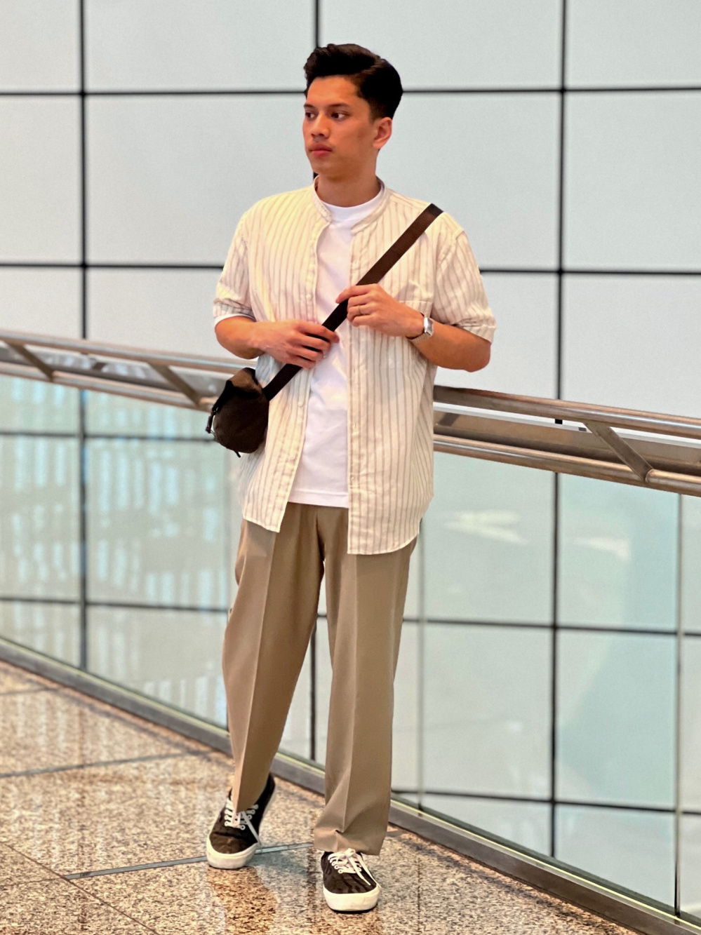 Check styling ideas for「Coach Jacket、Cotton Linen Stand Collar Short