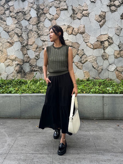 Black skirt uniqlo hotsell