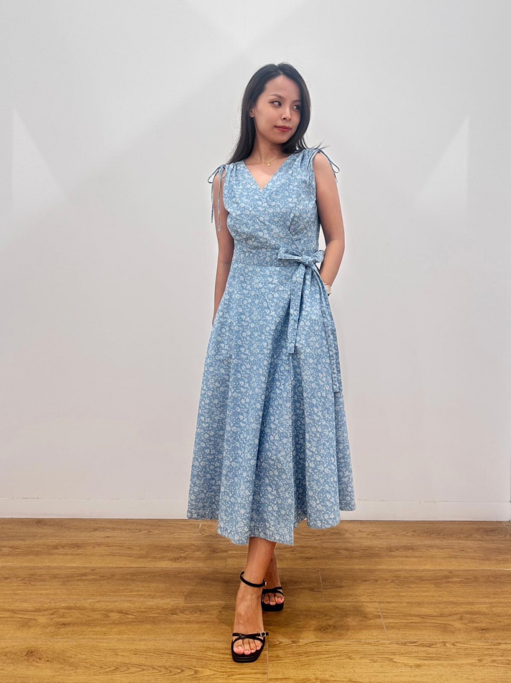 UNISSOGRAFF Wrap Dress for UGANDA 01BK main image 1