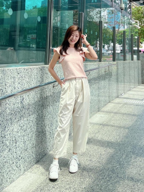 CHECK STYLING IDEAS FOR PARACHUTE CROPPED PANTS UNIQLO TH