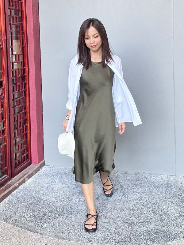 uniqlo satin dress sleeveless Find out styling inspiration for Satin Dress