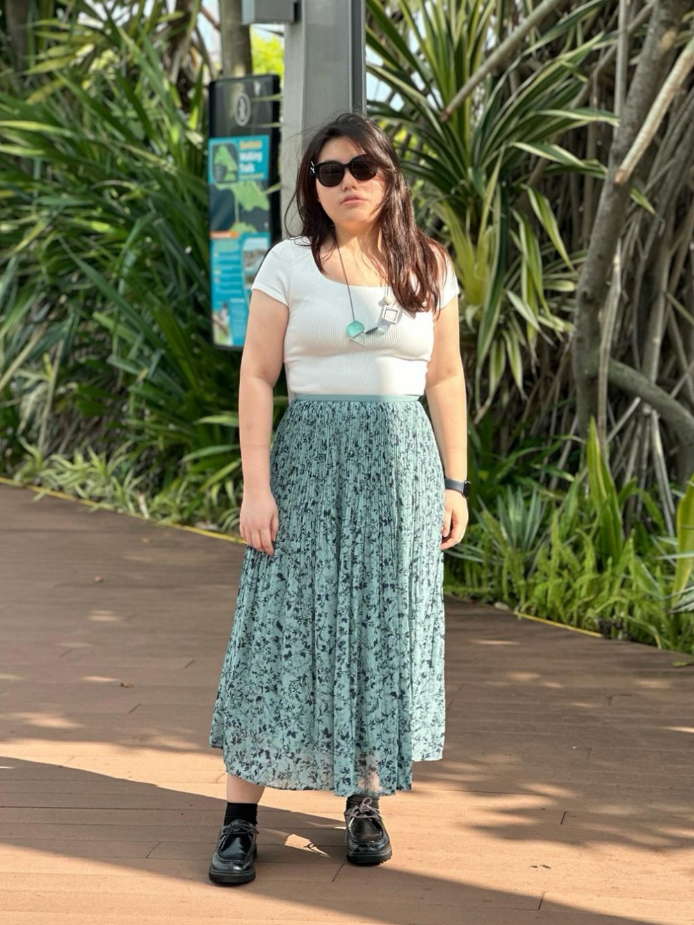 Check styling ideas for Chiffon Skirt Boston Combination Sunglasses UNIQLO IN