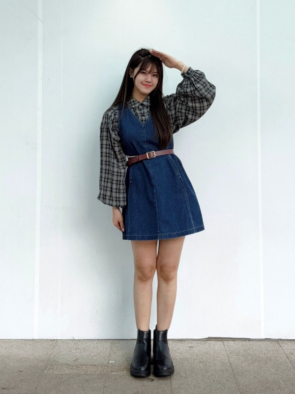 CHECK STYLING IDEAS FOR GIRLS DENIM JUMPER DRESS SOFT LAWN GATHERED BLOUSE CHECK UNIQLO ID