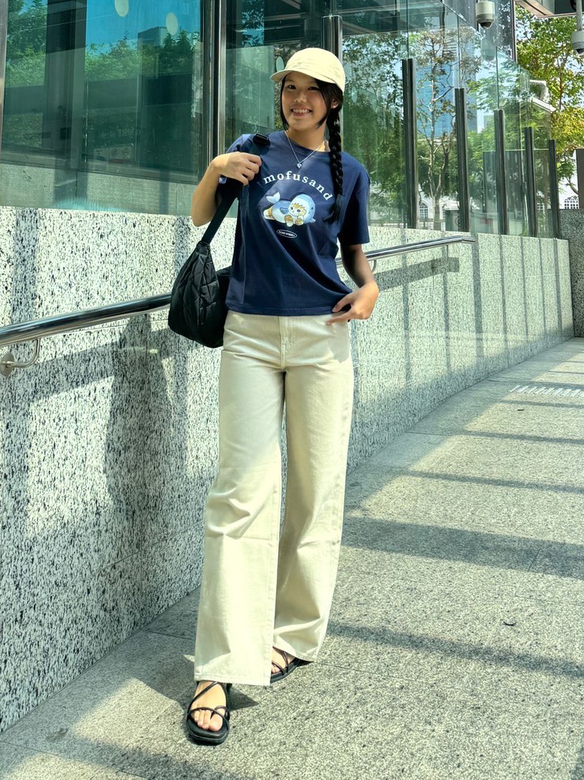 Check Styling Ideas For「mofusand Ut Short Sleeve Graphic T Shirt 、wide Straight Jeans」 Uniqlo Sg