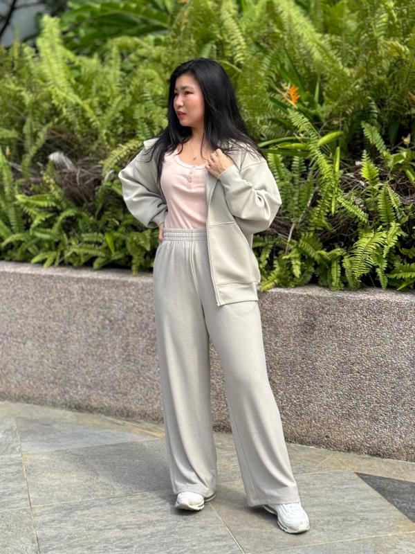 【COLOR iN ID】Rivet tuck brushed easy pants WOMEN'S SOFT BRUSHED EASY PANTS | UNIQLO SG
