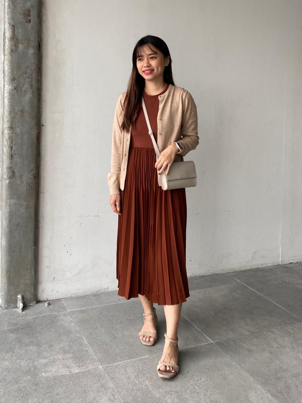 Check styling ideas forWashable Knit Ribbed Polo SweaterCombination Dress|  UNIQLO PH