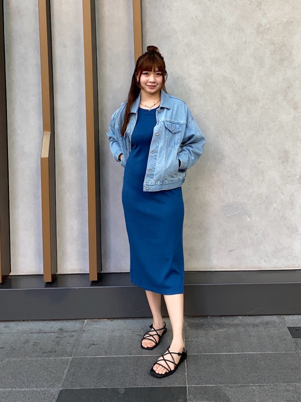 uniqlo denim dress An outfit using Ribbed Bra Sleeveless and Oversized Jacket｜ SG Price Size:6/6x jump_reorders_nov25 Green Hm Bodycon Dress