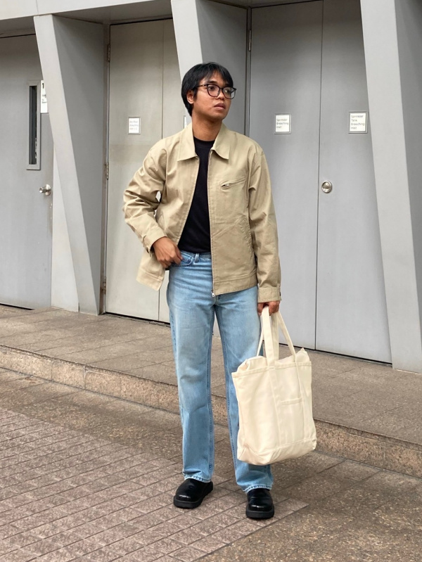 An outfit using Zip Up Blouson and Wide Tapered Jeans｜UNIQLO SG