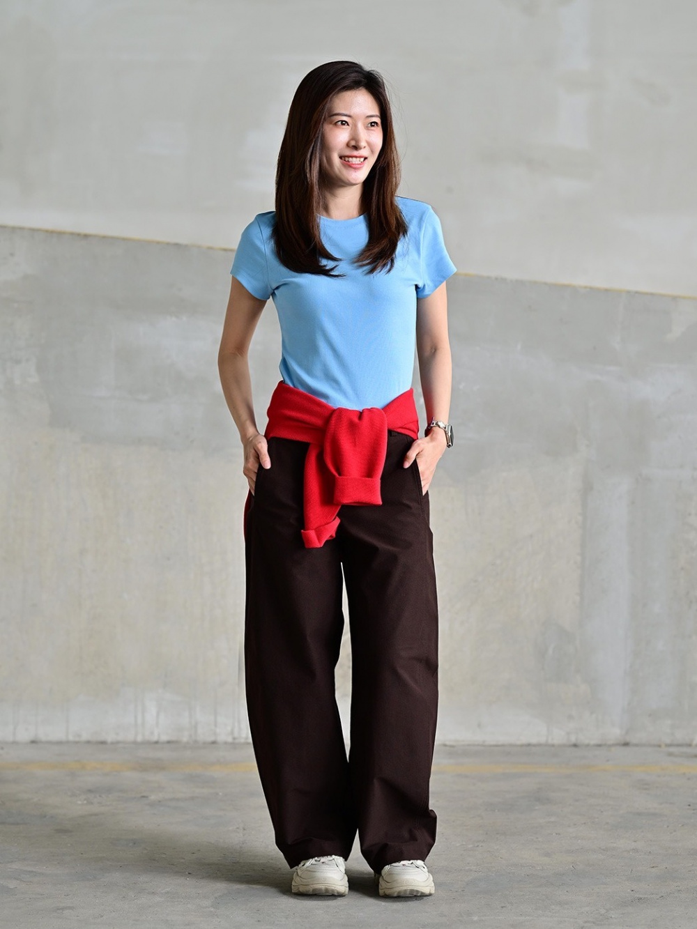 Check styling ideas forHalter Neck Dress SleevelessMini Short Sleeve T- Shirt| UNIQLO SG
