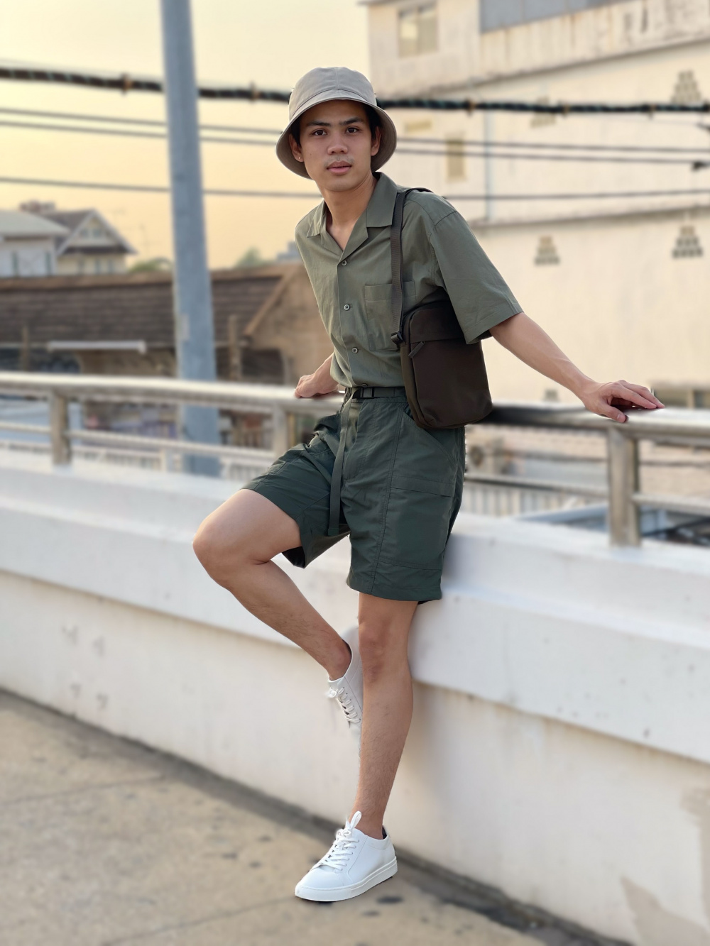 Check styling ideas for「Nylon Utility Geared Shorts」