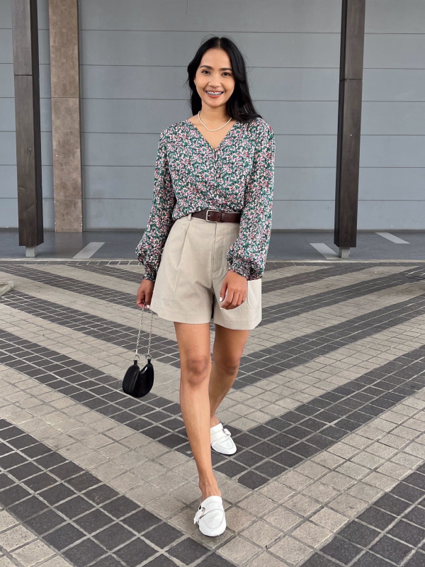 Uniqlo Women's Smart Checked Shorts (online Exclusive)  Smart casual  shorts, Smart shorts, Shorts outfits women