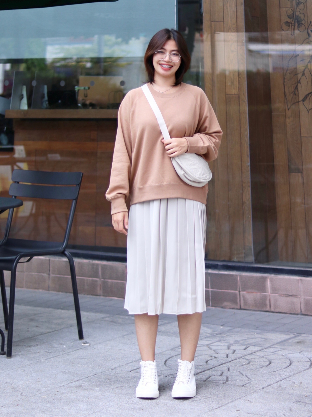 Check styling ideas for「Round Mini Shoulder Bag」