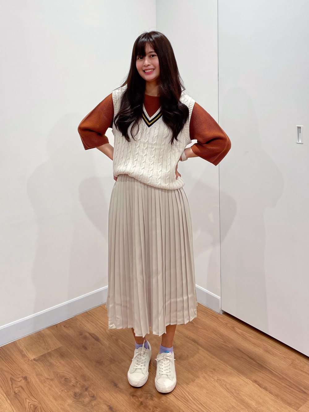 Korean pleated hotsell skirt outfit