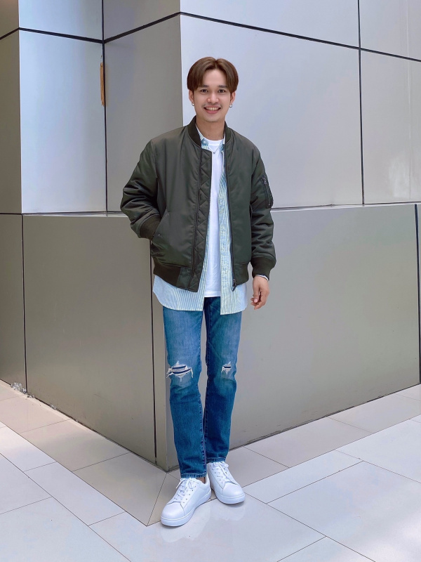 Uniqlo bomber hot sale jacket reddit