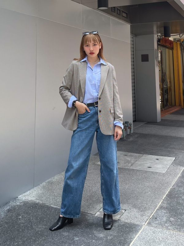 Uniqlo store women jeans