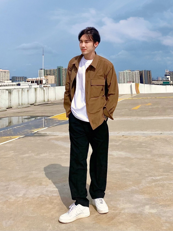 UNIQLO +J Pleated Tapered Pants