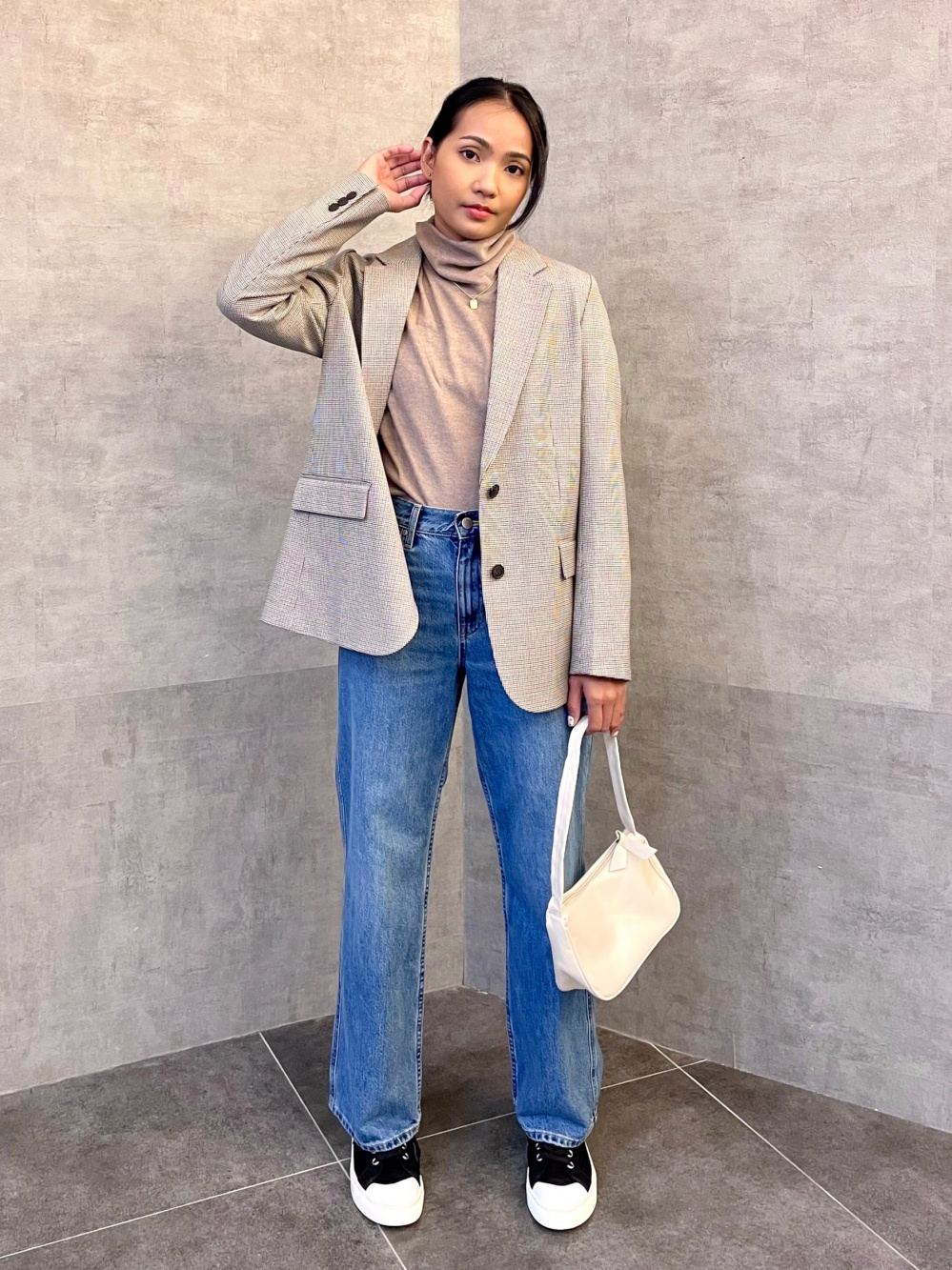 Check styling ideas for「Crew Neck Long Sleeve Sweatshirt、Rayon Skipper  Collar 3/4 Sleeve Blouse」
