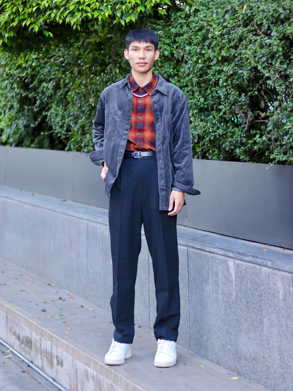 Pleated Tapered Pants