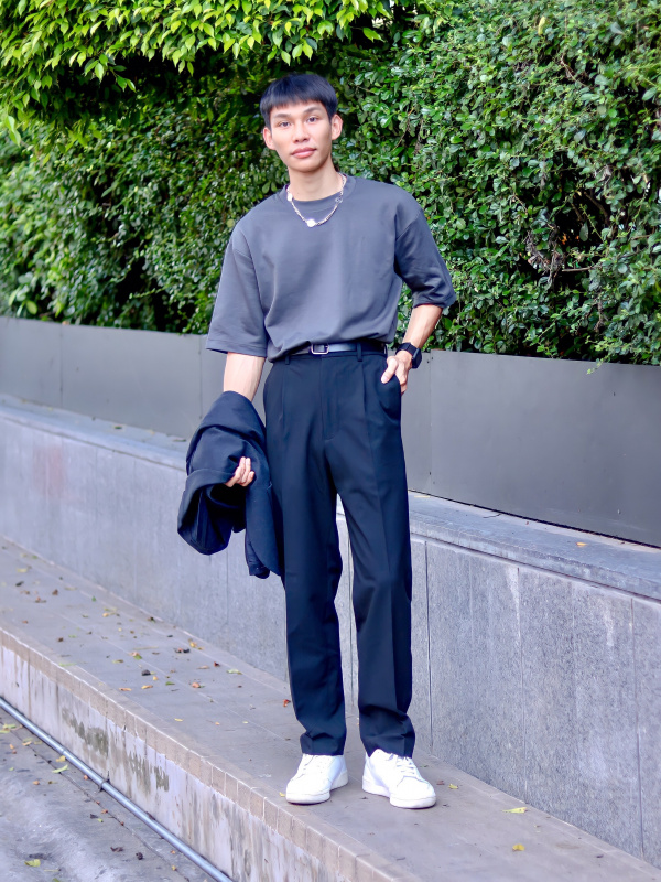 J Pleated Tapered Pants