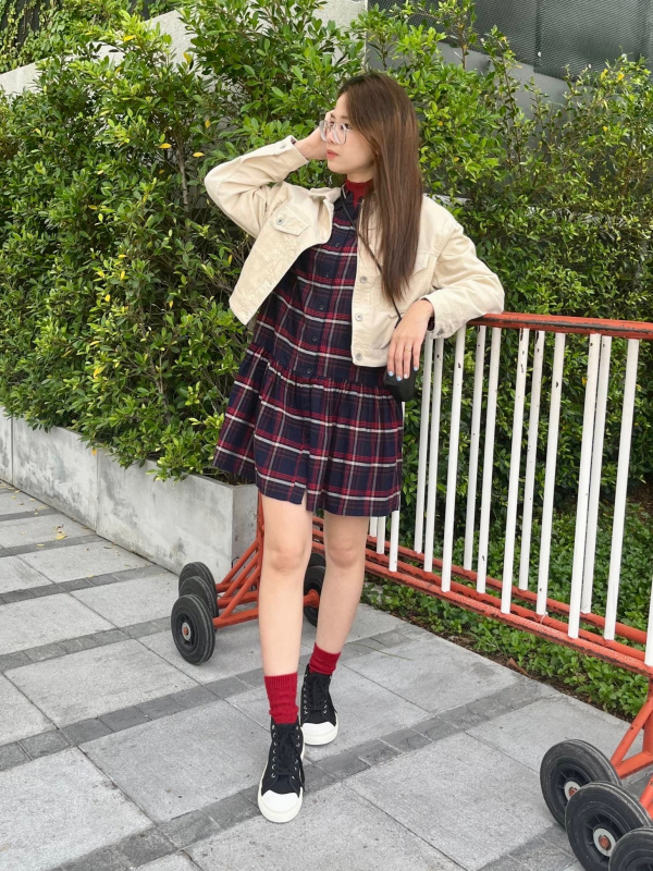 Uniqlo shop plaid dress