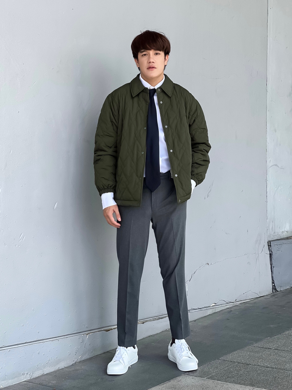 Check styling ideas for「Smart Ankle Trousers」