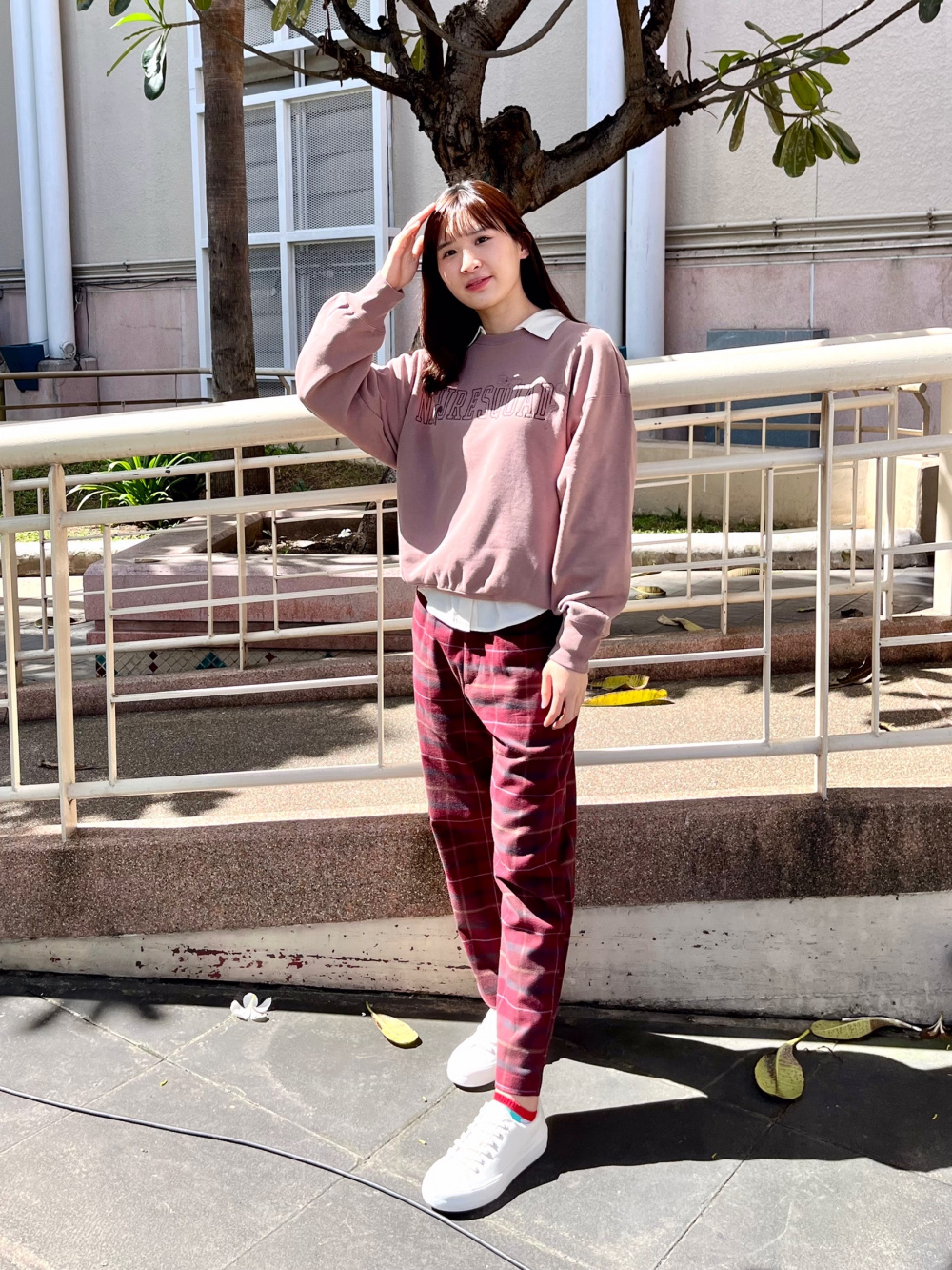 Pink Plain Tee with Pink Pants Fashion of Park Sora