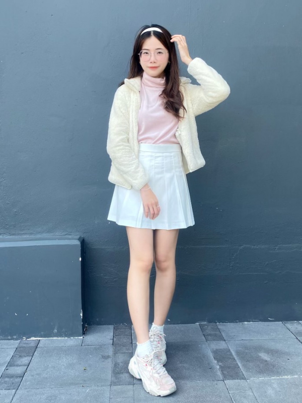 White skirt clearance uniqlo