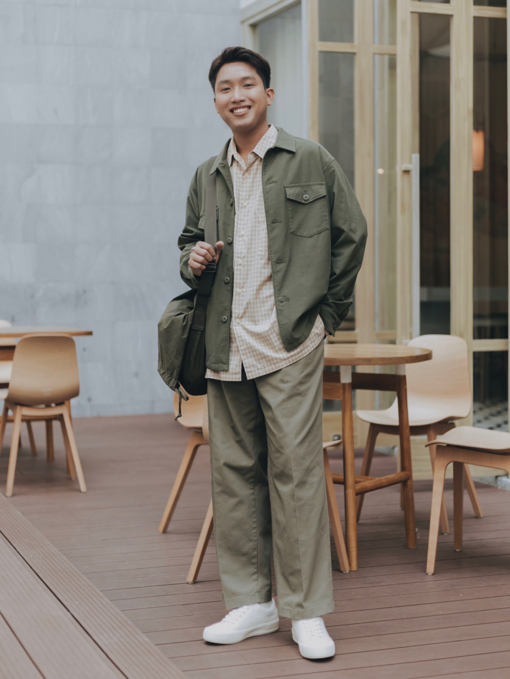 Check styling ideas for「Over Shirt Jacket (Jersey)、Wide Fit Pleated Chino Pants  Uniqlo U」