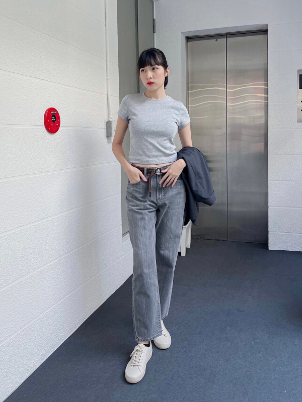 Uniqlo boyfriend fit store jeans