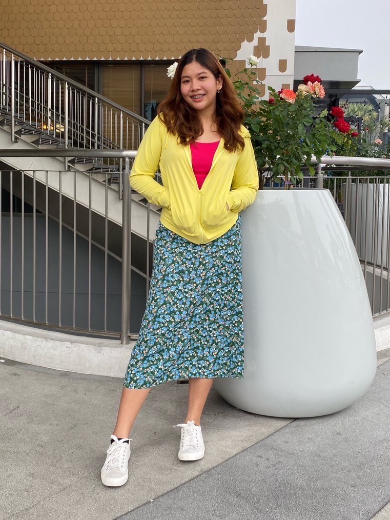Check styling ideas for「Printed Slit Midi Skirt」