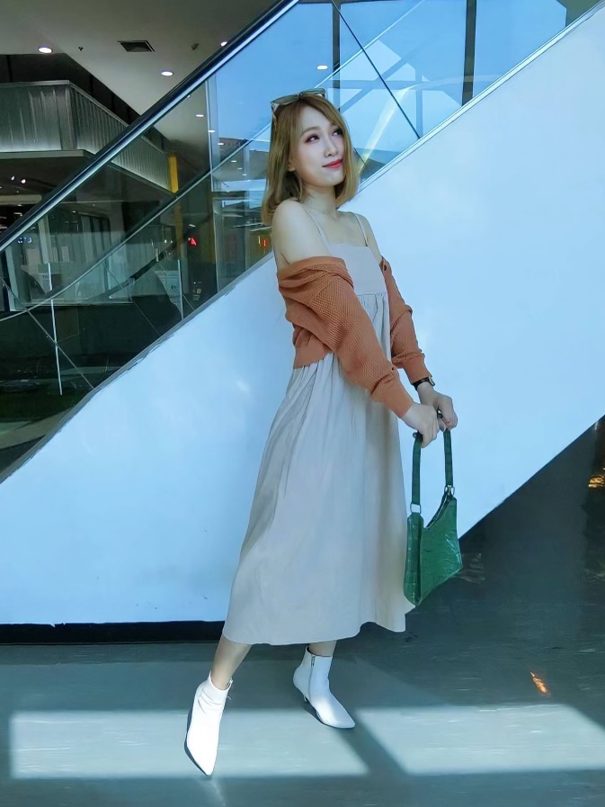 chinese dress ladies Smocked Beige Linen Dress M main image 1