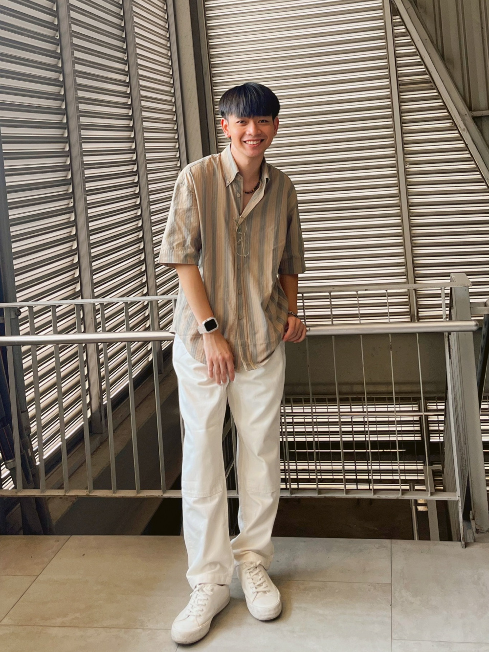 Check styling ideas for「Oxford Striped Short Sleeve Pull Over Shirt、Painter  Pants」