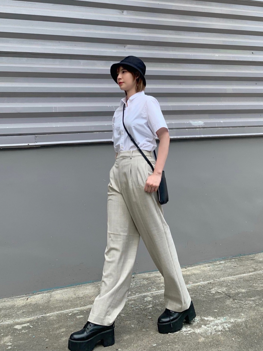 Check styling ideas for「Cotton Short Sleeve Shirt、Pleated Wide Trousers ...