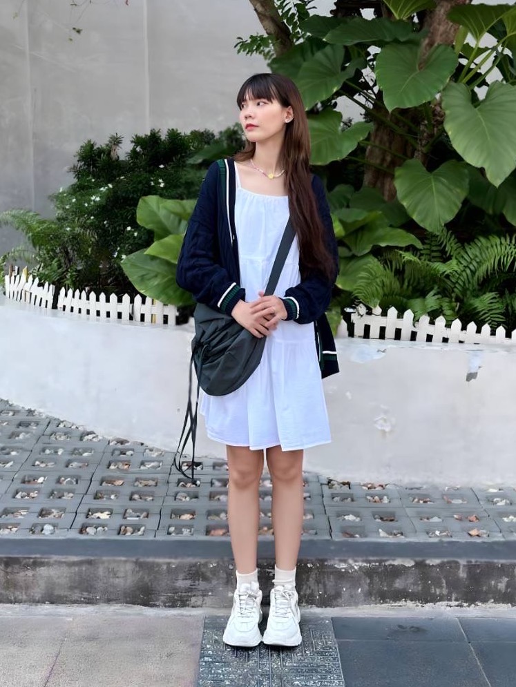 Check styling ideas for「U Drawstring Shoulder Bag」