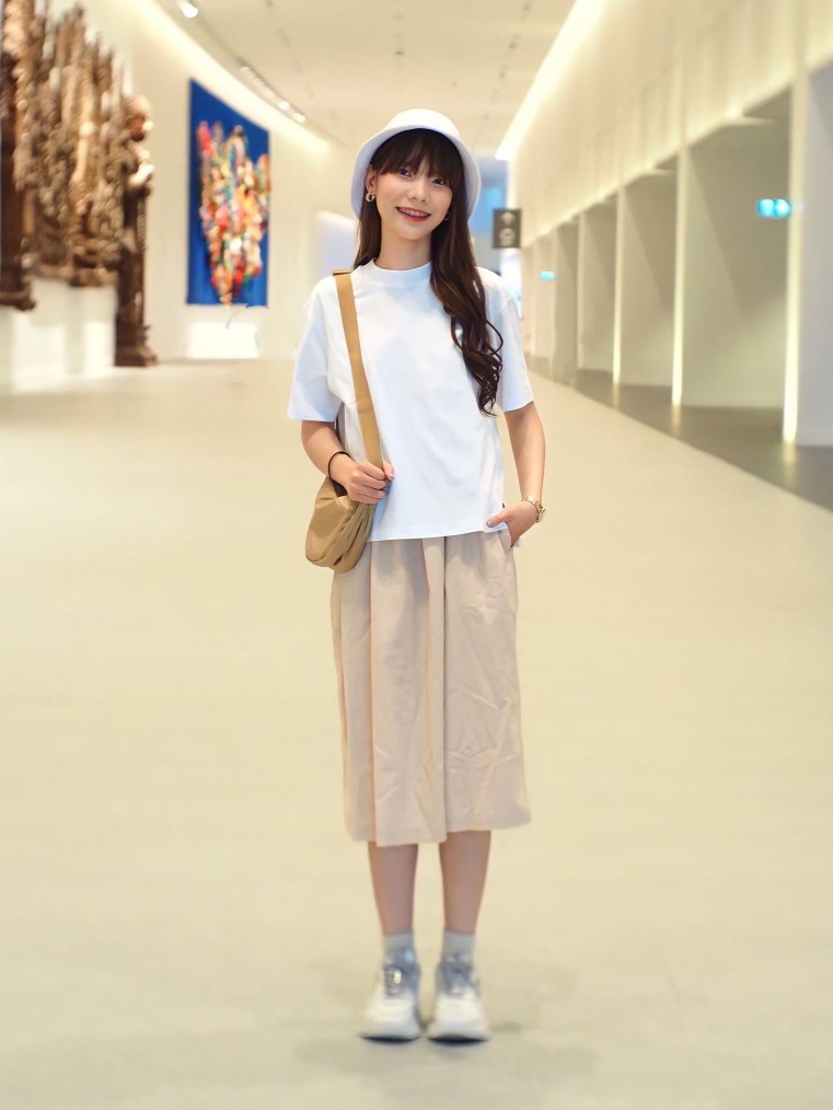 Check styling ideas forLinen Blend Gathered Camisole Dress| UNIQLO ID