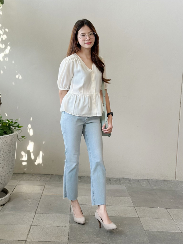 uniqlo v neck blouse