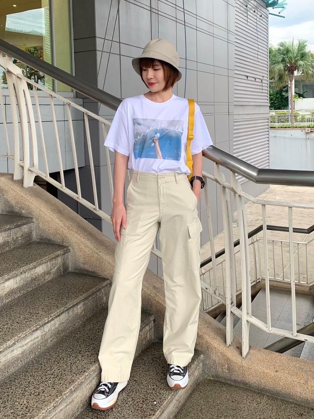 Check styling ideas for「Wide Straight Cargo Pants、UV Protection Bucket Hat」 UNIQLO PH